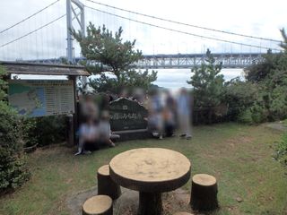 �l���݂̂��N�_